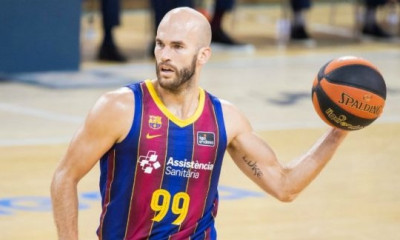 Καλάθης: Οι παντόφλες του έκαναν «σεισμό» στο Instagram!