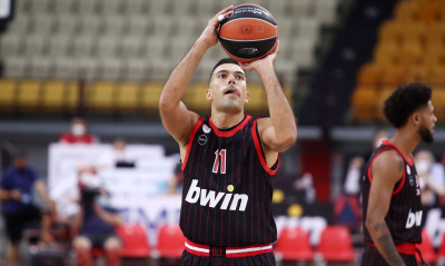 Ολυμπιακός: Έγινε μπαμπάς ο Σλούκας! (photos)