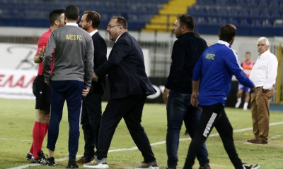 Ατρόμητος-Άρης: Ένταση στο Περιστέρι για πέναλτι που δε δόθηκε - Έξαλλος ο Καρυπίδης