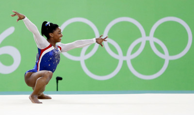 Σιμόν Μπάιλς: «Πιέστηκα πέρα από τα όριά μου. Έπρεπε να σταματήσω νωρίτερα»