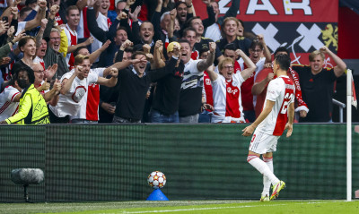 Champions League: Ασταμάτητος ο Άγιαξ - Κόλλησε στην Ουκρανία η Ίντερ (videos)