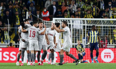 Europa League: Παρέμεινε στην κορυφή ο Ολυμπιακός - Η βαθμολογία του ομίλου (photos)