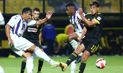 Άρης-Απόλλων Σμύρνης: Άτυχος ο Αλί – Χτύπησε στο γόνατο και ξέσπασε σε κλάματα