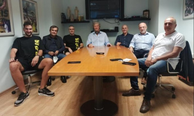 Άρης: Στηρίζουν την ανδρική ομάδα οι παλαίμαχοι (photo)