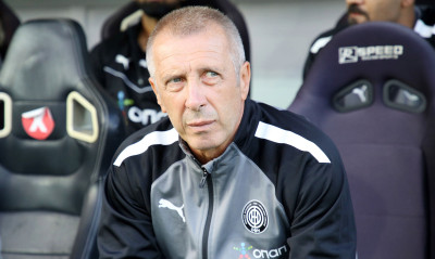 Νιόπλιας: «Ανώτερος ο ΠΑΟΚ - Έχουμε υλικό για να πάμε καλύτερα» (video)