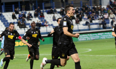 Ιωνικός-Λαμία: Κυρίαρχος στον αέρα ο Γκόλεμιτς και προβάδισμα οι Φθιώτες (video)