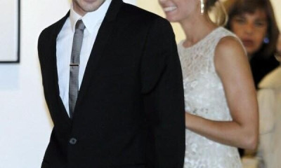 Γνωστός ποδοσφαιριστής πιάστηκε επ' αυτοφώρω στο κρεβάτι με την καλύτερη φίλη της γυναίκας του(pics)