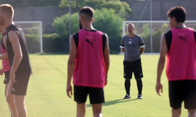 ΟΦΗ: Έκλεισε φιλικό για Τοράλ και Μεγιάδο