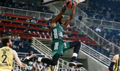 Παναθηναϊκός OΠΑΠ-Φενέρμπαχτσε: Υψηλές «πτήσεις» για Έβανς και Παπαπέτρου (video)