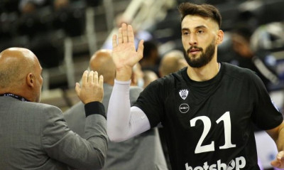 ΠΑΟΚ: Εκτός Καμπερίδης και Λοβ