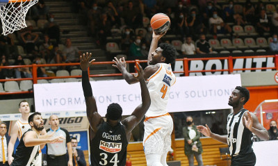 Προμηθέας-ΠΑΟΚ 84-77: Νέος «αέρας» στην Πάτρα, αποβλήθηκαν Λυκογιάννης-Χατζόπουλος!