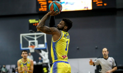 Τσμόκι Μινσκ-Περιστέρι 87-85: «Αυτοκτονία» και πρεμιέρα με το αριστερό