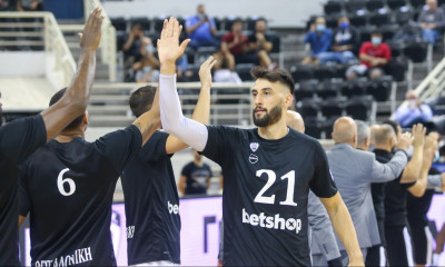 ΠΑΟΚ: Επέστρεψε στις προπονήσεις ο Γιώργος Καμπερίδης