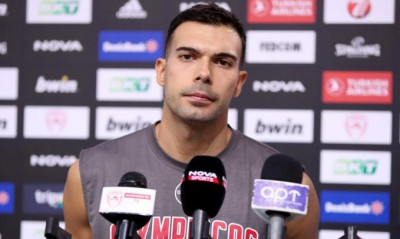 Σλούκας: «Πρέπει να κερδίσουμε ότι και να γίνει» (video)