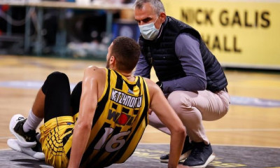 Άρης: Ανησυχία για Νετζήπογλου-Αποχώρησε υποβασταζόμενος