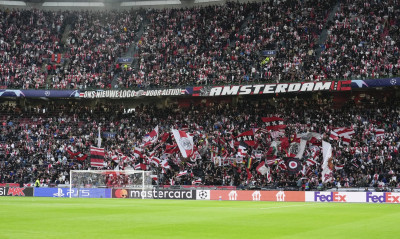 Champions League: Παραλήρημα στον Άγιαξ στους… ρυθμούς των οπαδών του ΠΑΟΚ! (video+photos)