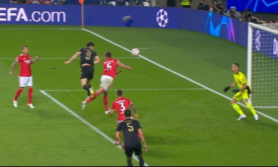 Μπενφίκα-Μπάγερν Μονάχου: «Κέρβερος» με το καλησπέρα ο Βλαχοδήμος, σταμάτησε τον Λεβαντόφσκι