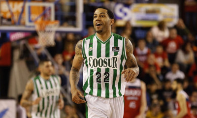 ΑΕΚ: Ανάμεσα σε Μπράουν και Γκριν! (videos)