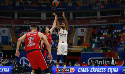 ΤΣΣΚΑ-Ολυμπιακός 88-82: Τον «σκότωσε» ο Κλάιμπερν, δεν έφτανε ο Ντόρσει!