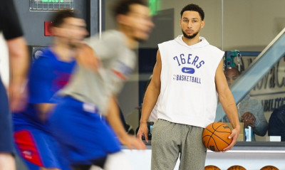 Μπεν Σίμονς: Ανακοίνωσε στους Σίξερς ότι δεν είναι έτοιμος πνευματικά για να αγωνιστεί