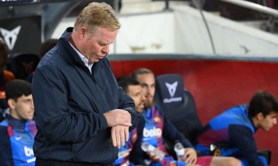 Στα «κάγκελα» οι οπαδοί της Μπαρτσελόνα - Προπηλάκισαν τον Κούμαν (video+photos)