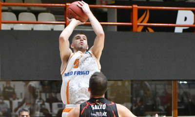 Προμηθέας-Γκραν Κανάρια 81-85: Έχασε στο... νήμα, μεγάλη εμφάνιση Ρογκαβόπουλου!