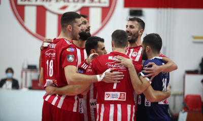 CEV Champions League: Εύκολη πρόκριση για Ολυμπιακό (video+photos)
