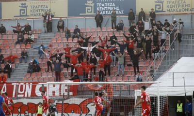Πικάρισμα στο Βόλο στις Σέρρες με πανό στις εξέδρες (photos)