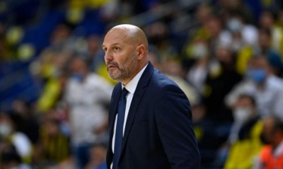 Τζόρτζεβιτς: «Περιμένω από τους παίκτες μου να αντιδράσουν κόντρα στον Ολυμπιακό»