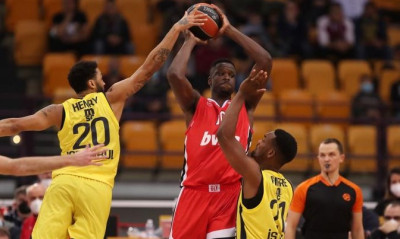 Φαλ: «Θα βγω μπροστά και για τον Μάρτιν»