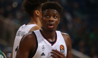 Αντετοκούνμπο: «Ο Θανάσης ήταν ο πρώτος που ρώτησα για το τι πρέπει να περιμένω στην Euroleague»