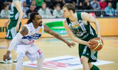 Ιωνικός-ΑΕΚ: Στο κλειστό της Νίκαιας ο Μαρτίνας Πότσιους των Ντένβερ Νάγκετς