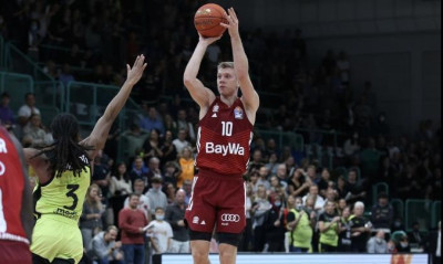 Μπαϊρόιτ-Μπάγερν Μονάχου, 78-87: Ζορίστηκε αλλά πήρε το διπλό