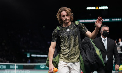 Paris Masters: Εγκατέλειψε ο Στέφανος Τσιτσιπάς λόγω ενοχλήσεων (video)