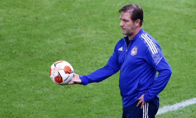 Ολυμπιακός-Άιντραχτ Φρανκφούρτης: Σκληρό αποτέλεσμα για Μαρτίνς (video)