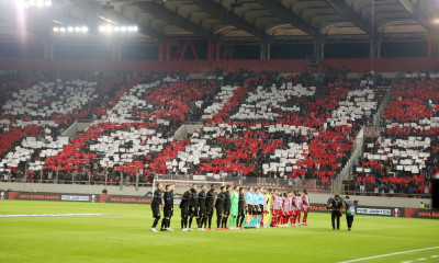 Ολυμπιακός-Άιντραχτ Φρανκφούρτης: Τρομερή ατμόσφαιρα στο «Γ. Καραϊσκάκης» (photos+video)