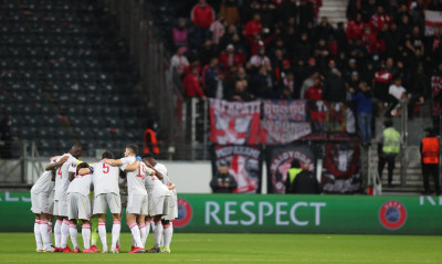 Αγκαλιάζουν την πρόκριση με νίκη ο Ολυμπιακός και ΠΑΟΚ