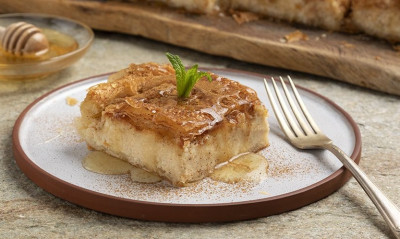 Άκης Πετρετζίκης: Γλυκιά τυρόπιτα