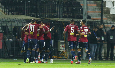 Απόλλων Σμύρνης-ΑΕΚ: Με επετειακή φανέλα η «Ελαφρά Ταξιαρχία» (photo)