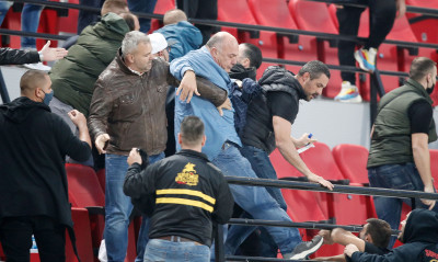 Βόλος-Άρης: Επικοινωνία Καρυπίδη-Μπέου - «Δεν είχαν εισιτήρια, είναι αληταράδες»