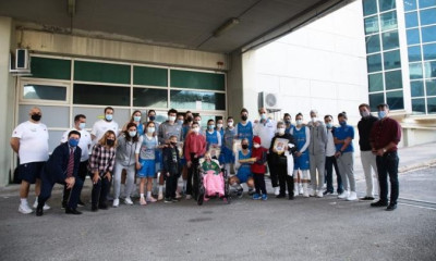 ΕΟΚ: Παιδιά από το ίδρυμα «Φλόγα» στην προπόνηση της Εθνικής ομάδας