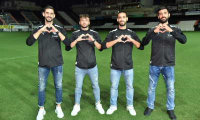 Οι ποδοσφαιριστές του ΟΦΗ βάζουν γκολ για τα παιδιά (video)