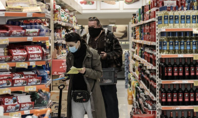 Νέα μέτρα: «Κληρώνει» την Τετάρτη - Οι σκέψεις για τα rapid test και την είσοδο στα σούπερ μάρκετ