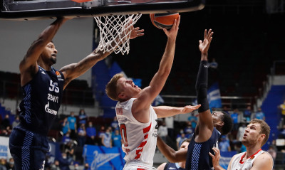 Ζενίτ Αγ. Πετρούπολης-Ολυμπιακός 84-78: Προδόθηκε από την άμυνα