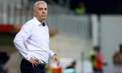 Απίθανη αντίδραση Κωστένογλου - Αυτομπουγελώθηκε μετά την εξάρα από την Ρωσία