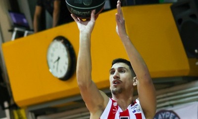 Ολυμπιακός-Λαρεντζάκης: «Η αντίδραση και ο κόουτς Λυκογιάννης»