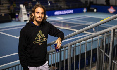 Αγωνία για Στέφανο Τσιτσιπά: Αποχώρησε με ενοχλήσεις από την προπόνηση