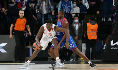 Φαλ: «Τα παρατήσαμε-Πρέπει να βρούμε λύση»