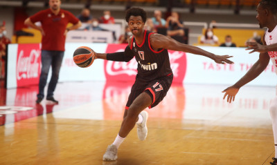 Ολυμπιακός: Εκτός με Μακάμπι ο Ζαν Σαρλ, «τρέχει» για Παναθηναϊκό