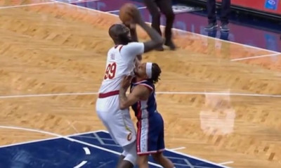 Απίστευτο: Ο Μιλς «πάλεψε» με τον 40 πόντους ψηλότερο Φολ!